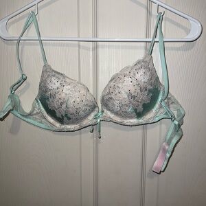 Elegant Lace Bra in Mint and Silver